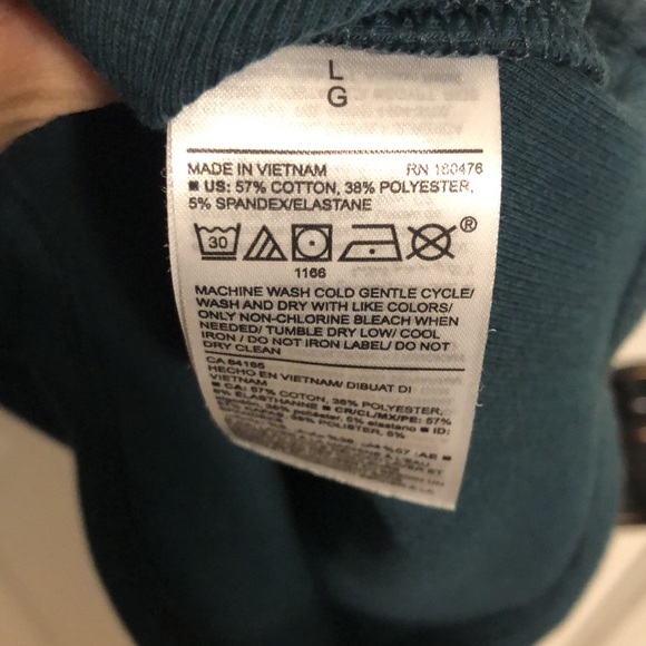 Old Navy 1 Green Ribbed V Neck Long Sleeve, 1 Maroon Ribbed V Neck Long Sleeve - Picture 7 of 9